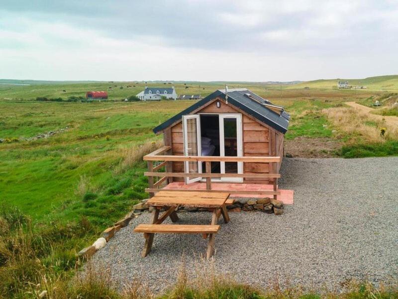 North Uist Lodges Tigharry Exterior photo