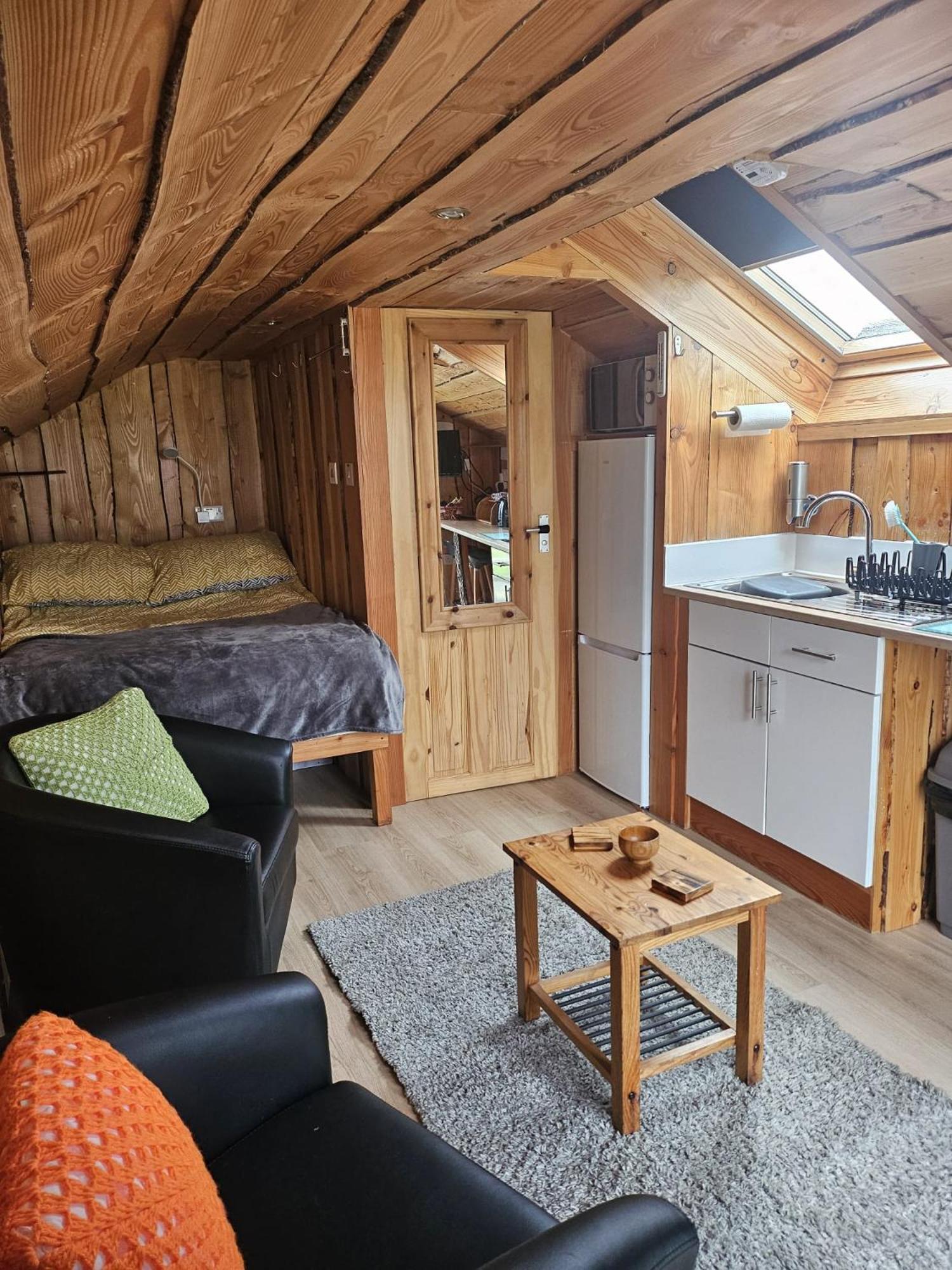 North Uist Lodges Tigharry Room photo