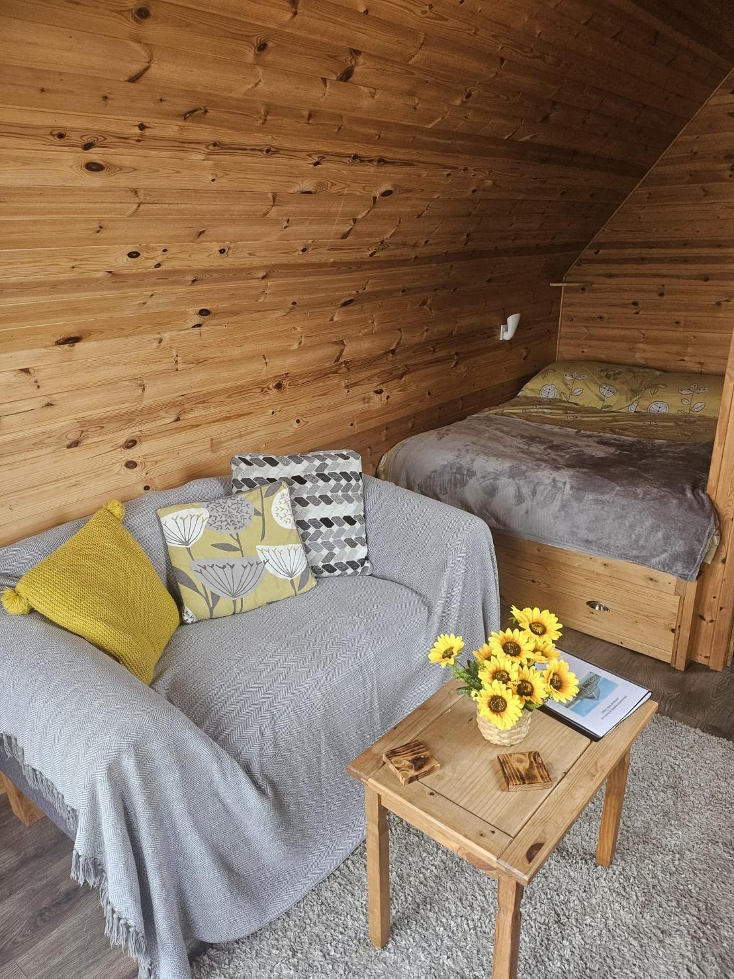 North Uist Lodges Tigharry Room photo