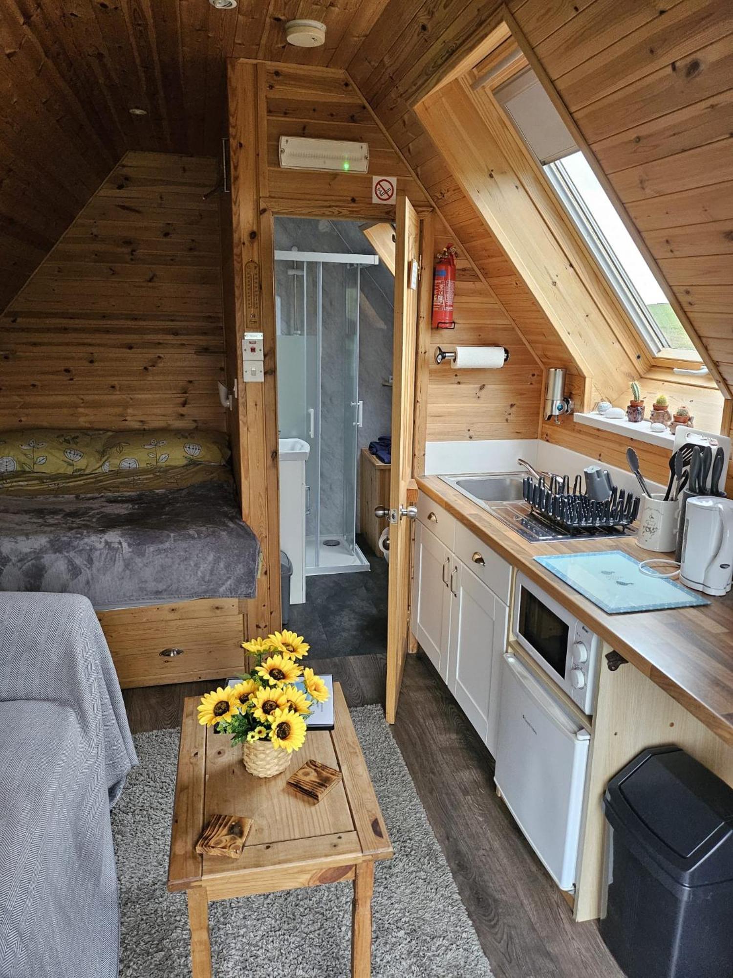 North Uist Lodges Tigharry Room photo